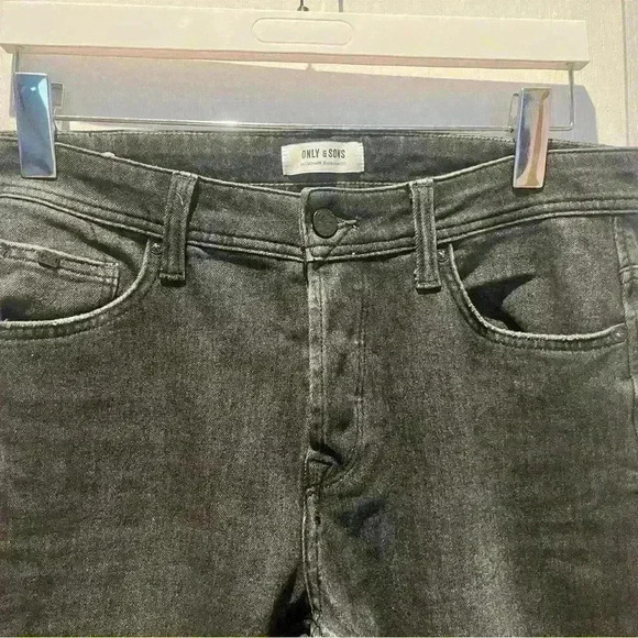 Like  New ONLY & SONS draper life tap jeans - Picture 3 of 14